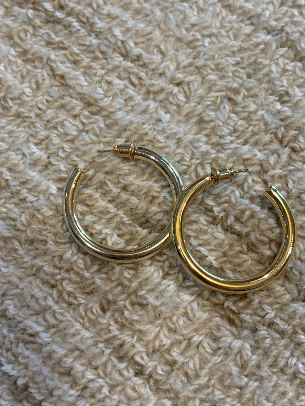 Alexa Leigh Polished Gold Hoop Earrings